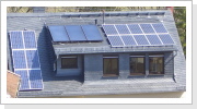 Naturschieferdach mit Solarthermie und Photovoltaik Anlage